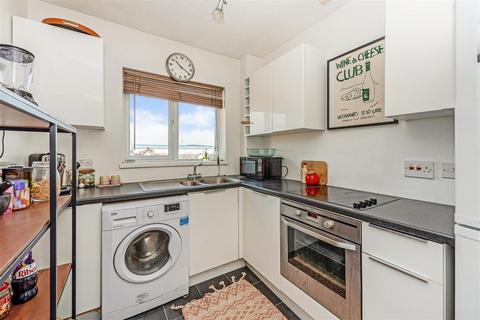 2 bedroom flat for sale, Rowan Court, Southsea