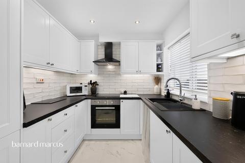 2 bedroom apartment for sale, Stanley Road, Sutton
