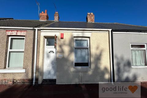 2 bedroom terraced bungalow to rent, Rutland Street, Sunderland SR4