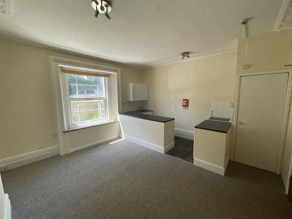 Apartment in Bristol - View 4