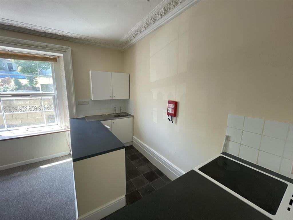 Apartment in Bristol - More
