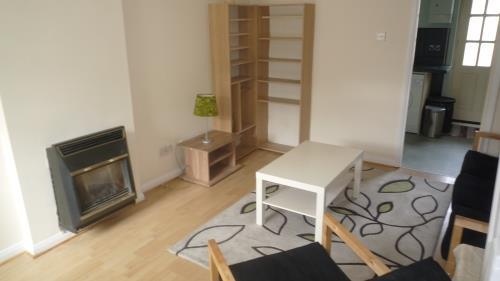 House in Leeds - View 2