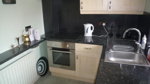 House in Leeds - View 4