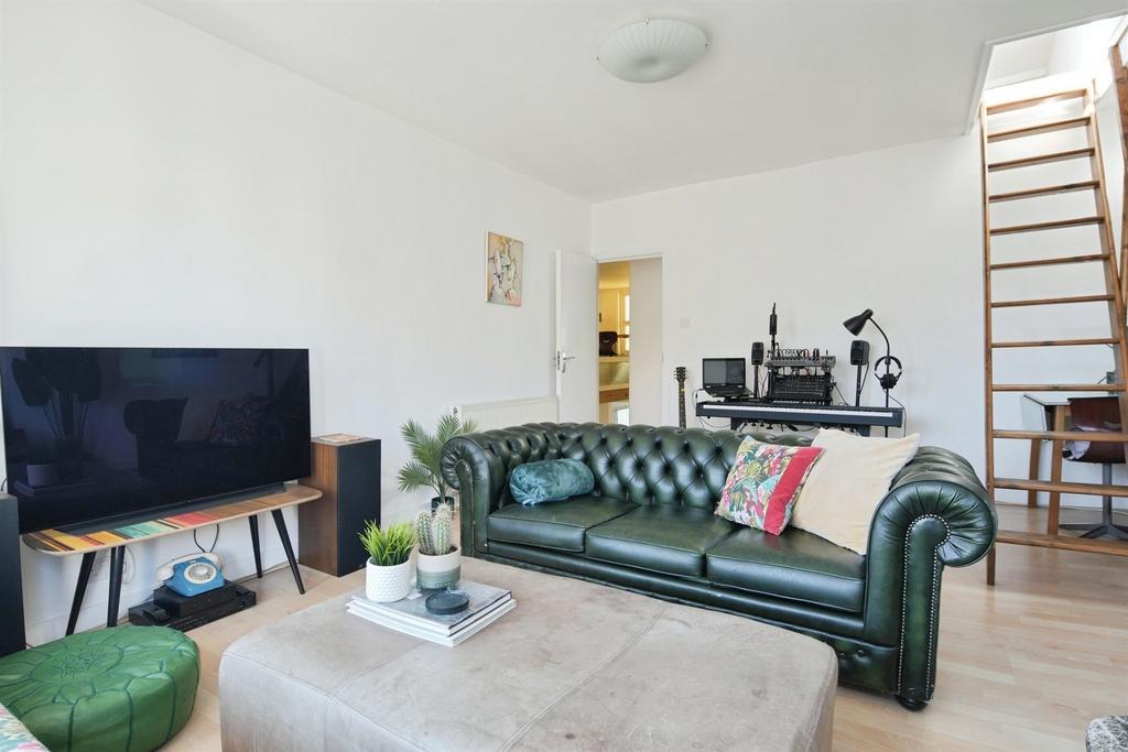 Apartment in Brighton, Brunswick - View 4