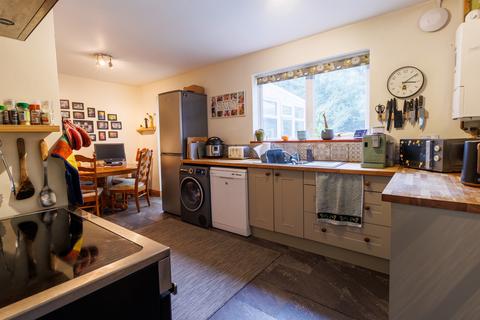 3 bedroom semi-detached house for sale, Woodlands Road, East Grinstead