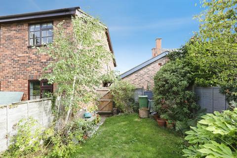 2 bedroom flat for sale, Weaverham Road, Sandiway, Northwich