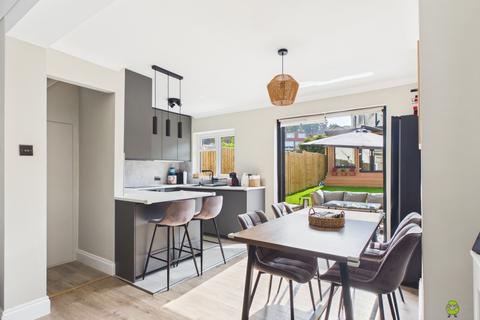 3 bedroom terraced house for sale, Upper Abbey Road, Belvedere, Kent, DA17