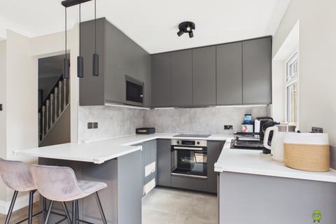 3 bedroom terraced house for sale, Upper Abbey Road, Belvedere, Kent, DA17