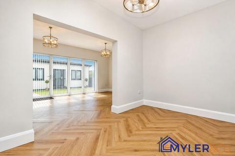 7 bedroom detached house for sale, Cronton Road, Widnes, WA8