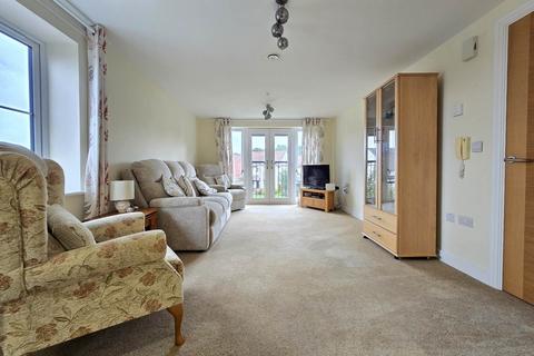 2 bedroom retirement property for sale, Moreton Court, Birdwood Crescent, Bideford