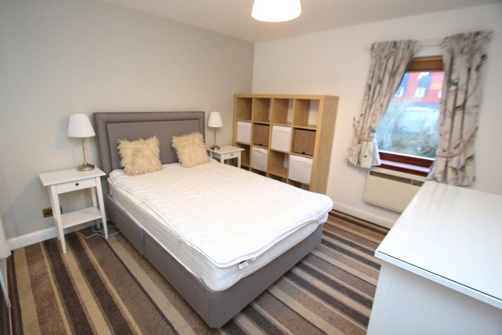 Apartment in Glasgow - More
