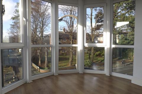 2 bedroom apartment to rent, Surrey Point, Southampton, SO16