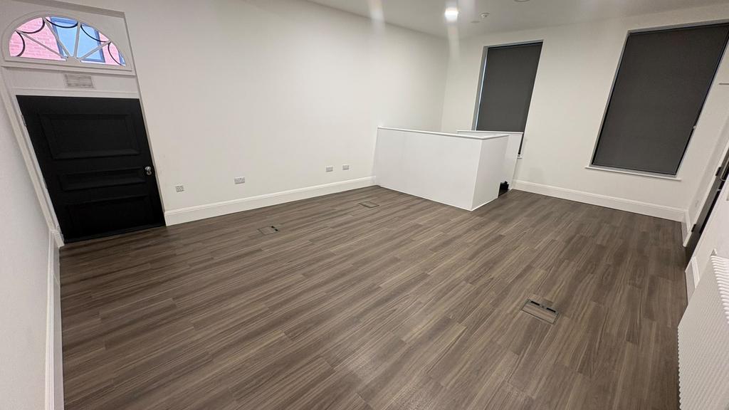 Apartment in Nottingham, Lace Market, St Ann's - View 4