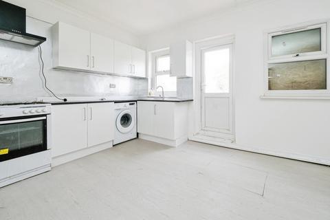 3 bedroom terraced house for sale, Hatfield Road, Dagenham, Essex, RM9