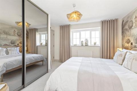 3 bedroom semi-detached house for sale, Highfields, Leatherhead Road, Bookham, Surrey, KT23
