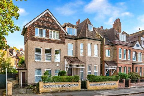 6 bedroom end of terrace house for sale, Fairlawn Grove, Chiswick
