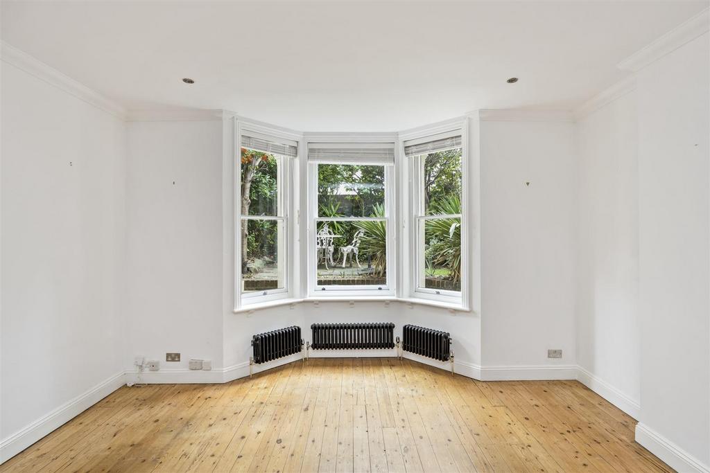 Apartment in Brighton - View 3