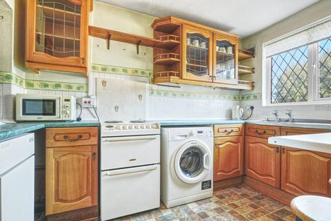 undefined, Dickson, Cheshunt, EN7