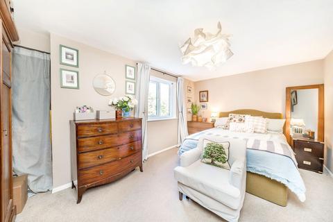 1 bedroom flat for sale, Bernard Ashley Drive, Charlton