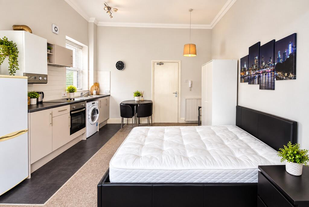 Apartment in Bournemouth - View 2