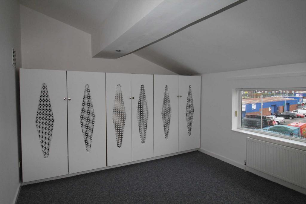 Apartment in Liverpool - More