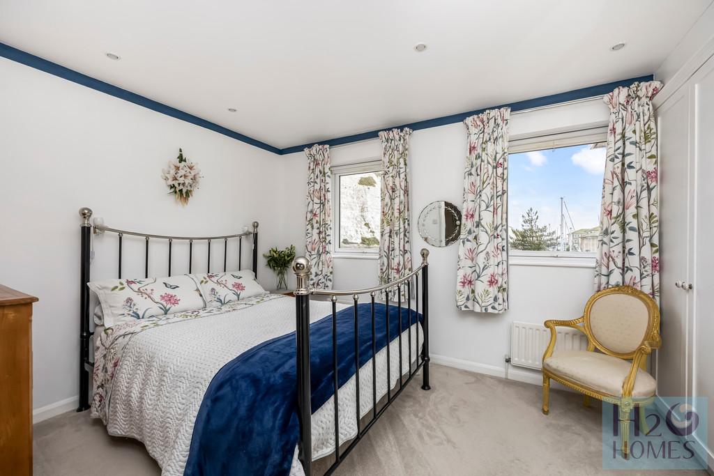 House in Brighton - View 4