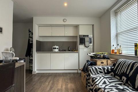 Studio to rent, Humberstone Road, Cambridge CB4