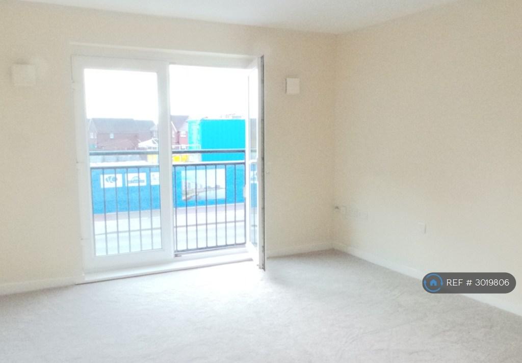 Apartment in Liverpool - More