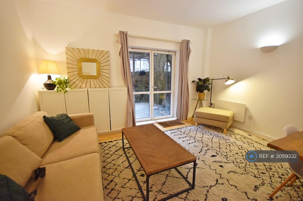 Apartment in Manchester, Northern Quarter, City Centre - View 4