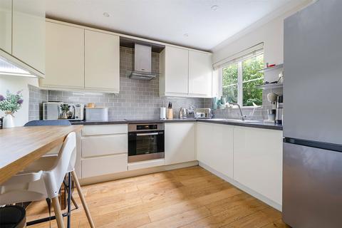undefined, Owen Place, Leatherhead, Surrey, KT22