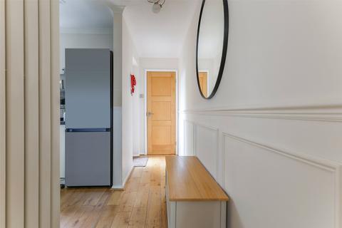 undefined, Owen Place, Leatherhead, Surrey, KT22