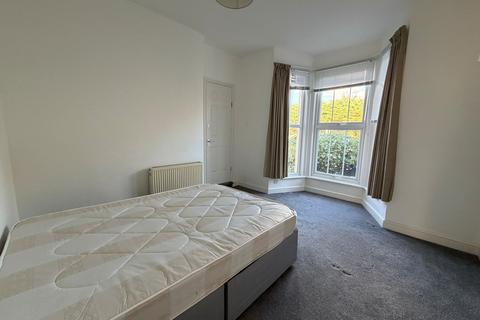 1 bedroom flat to rent, Stade Street, Hythe, CT21
