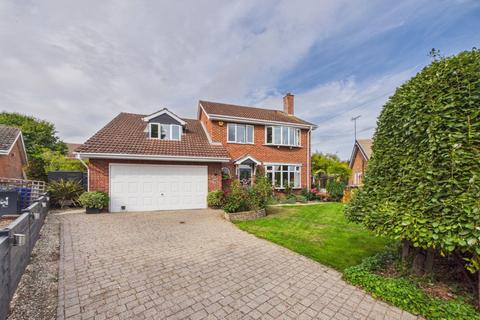 4 bedroom detached house for sale, Spellowgate Close, Driffield, YO25 5BN