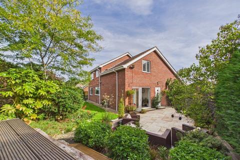 4 bedroom detached house for sale, Spellowgate Close, Driffield, YO25 5BN