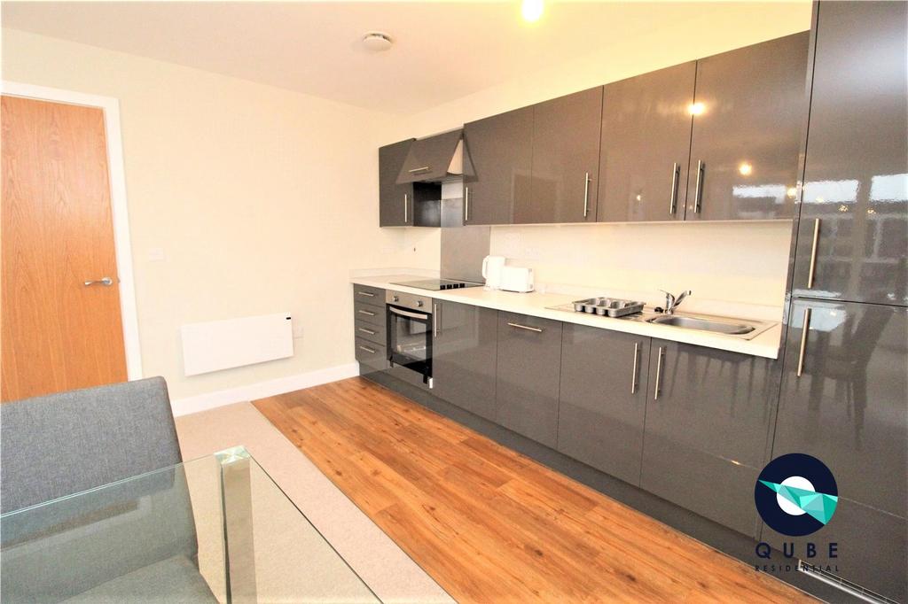 Apartment in Salford - View 4