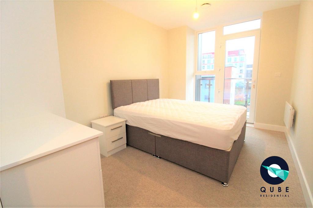 Apartment in Salford - More