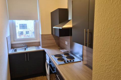 1 bedroom flat to rent, Lyon Street, ,