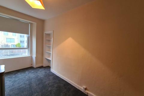 1 bedroom flat to rent, Lyon Street, ,