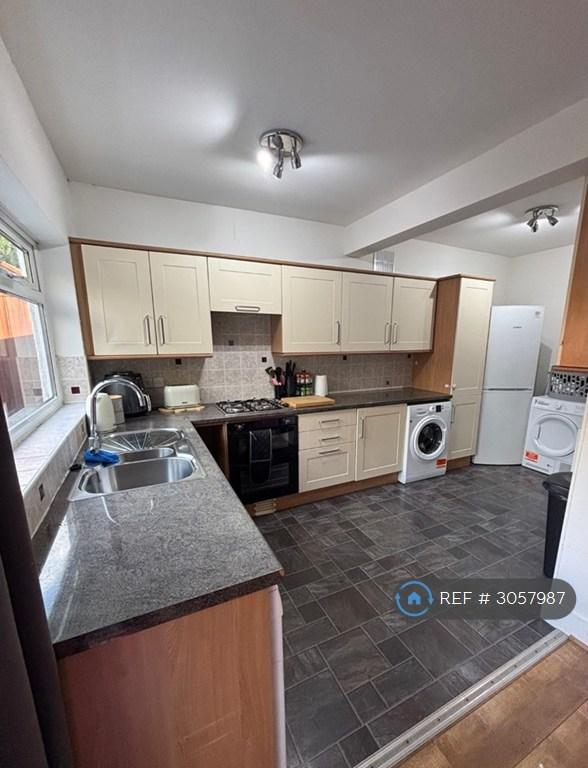 House in Orpington - View 4