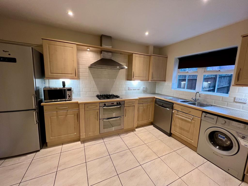 House in Leeds - View 5