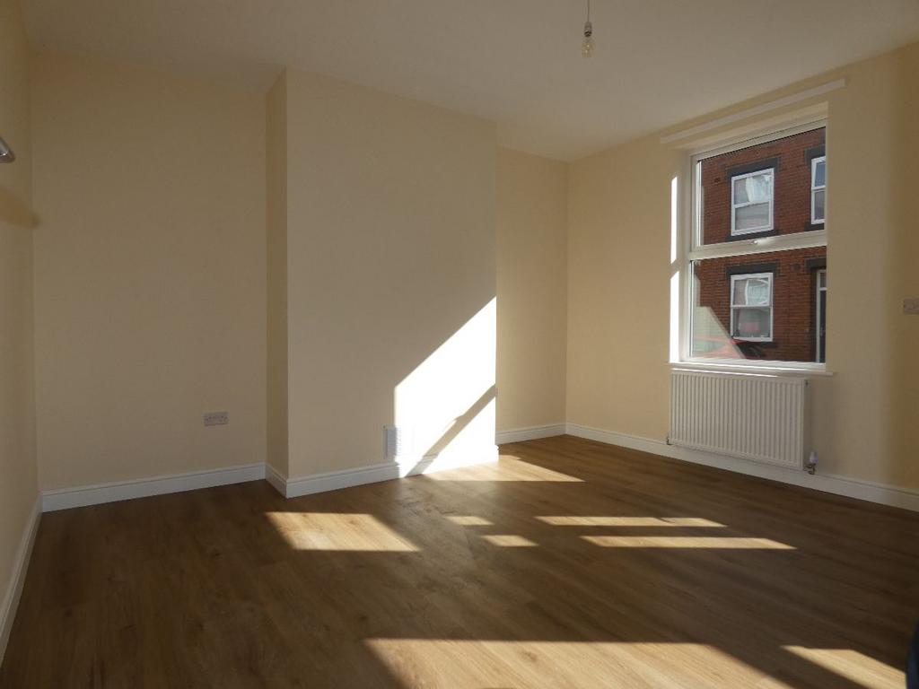 House in Leeds - View 2