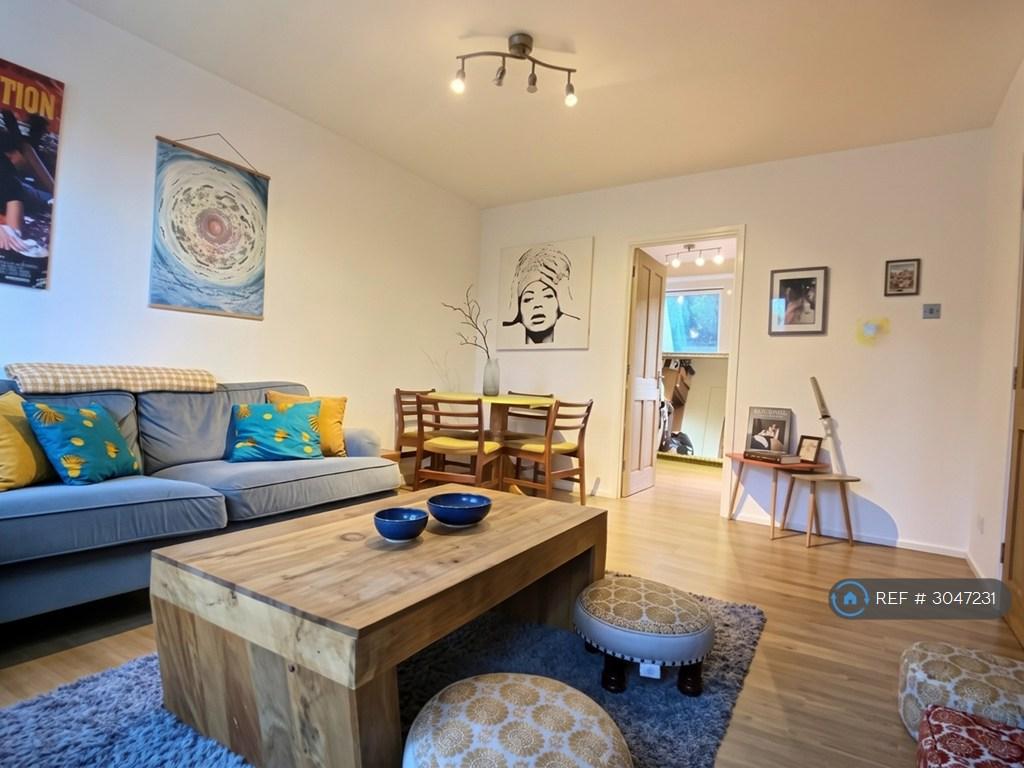 Apartment in Eccles, Manchester - View 2