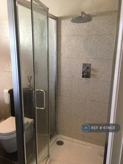 1 bedroom in a house share to rent, St. Peters Street, South Croydon, CR2