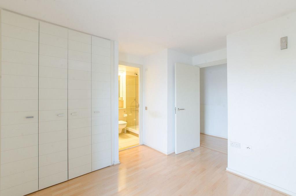 Apartment in London - View 2