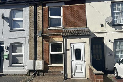 3 bedroom terraced house to rent, Alan Road, Suffolk IP3