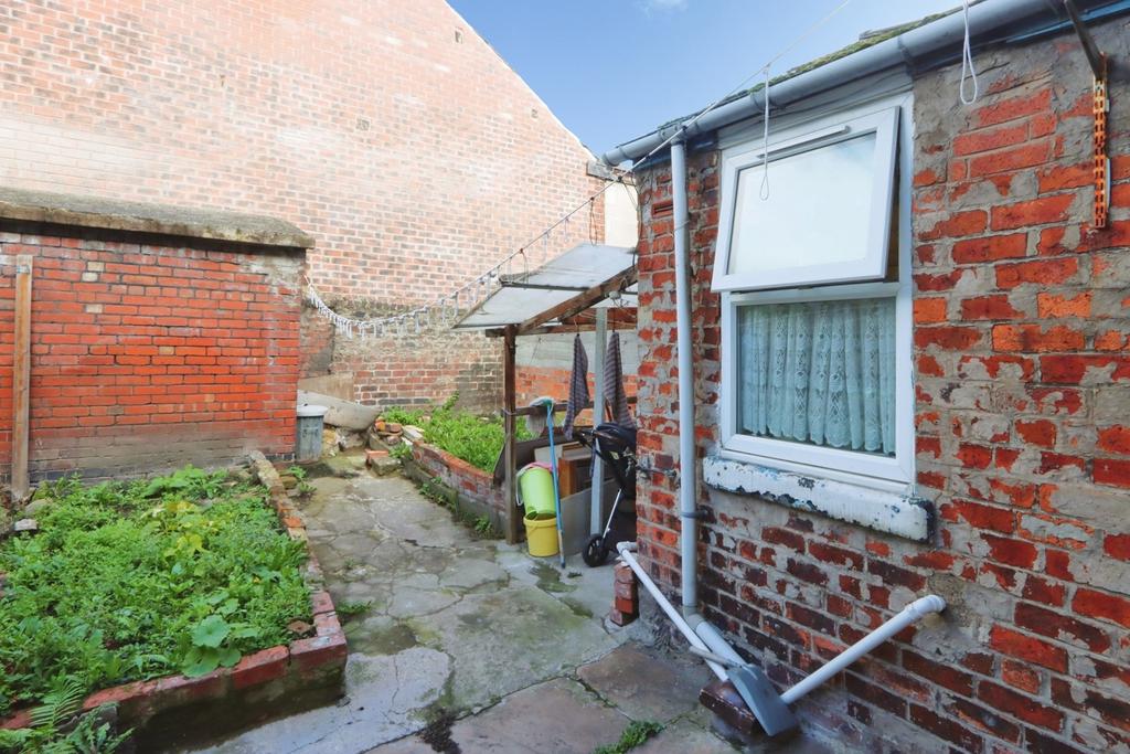 House in Sheffield - View 4