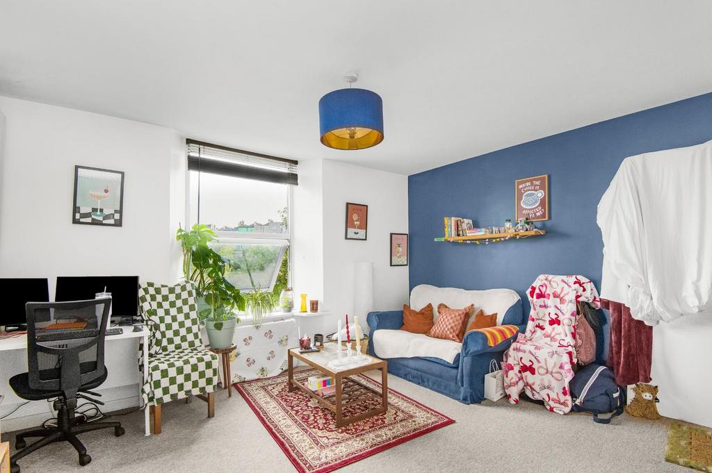 Apartment in Bristol - View 2
