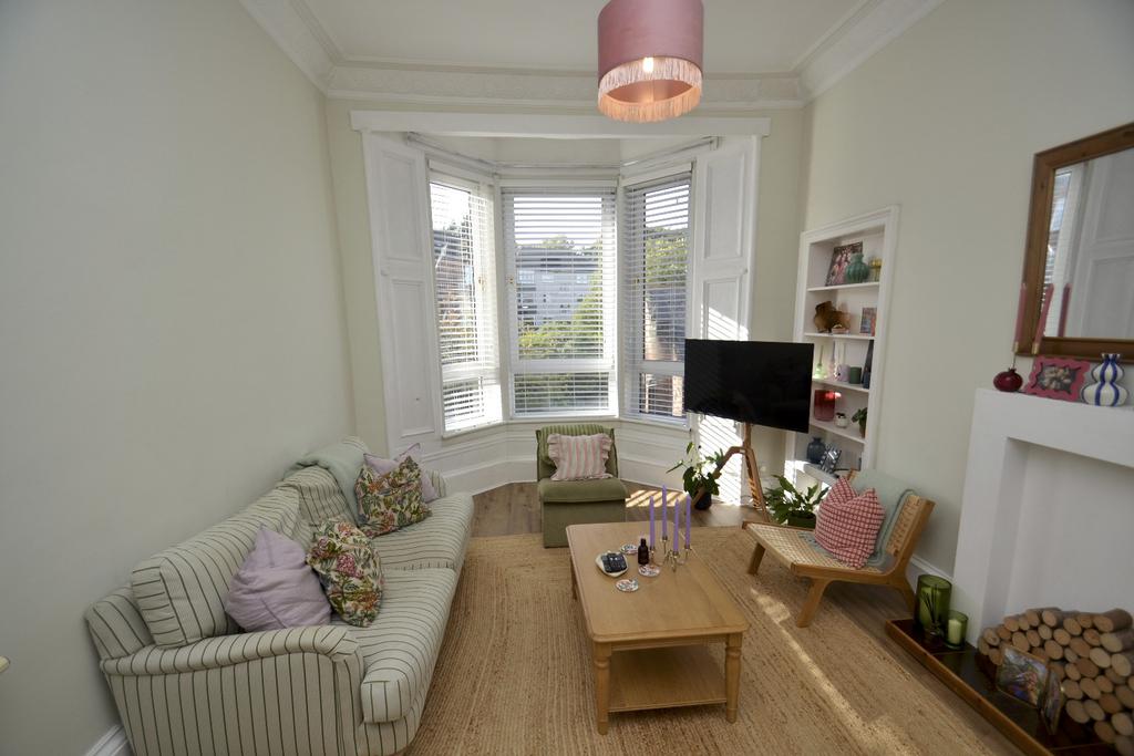 Apartment in Glasgow - View 3