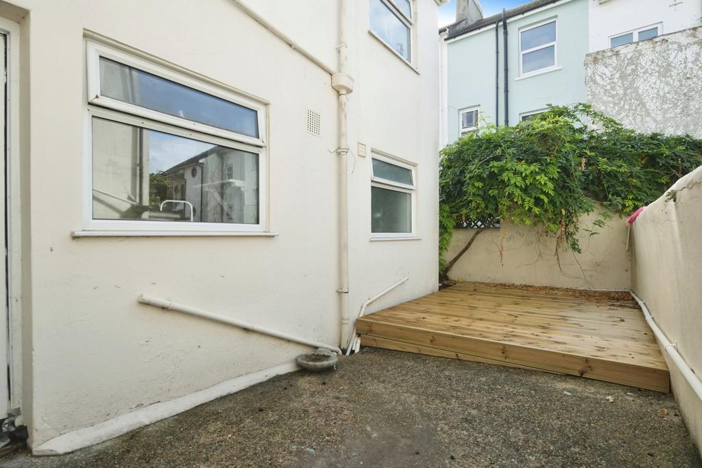 Apartment in East Sussex - More