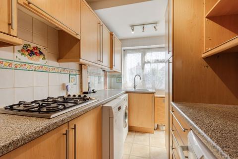 3 bedroom semi-detached house for sale, Totnes Road, Welling, DA16